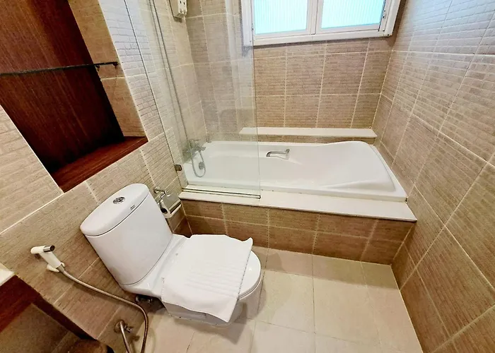 別荘 Luxurious 2-bedroom With Pool View Near Bts Ekkamai Station